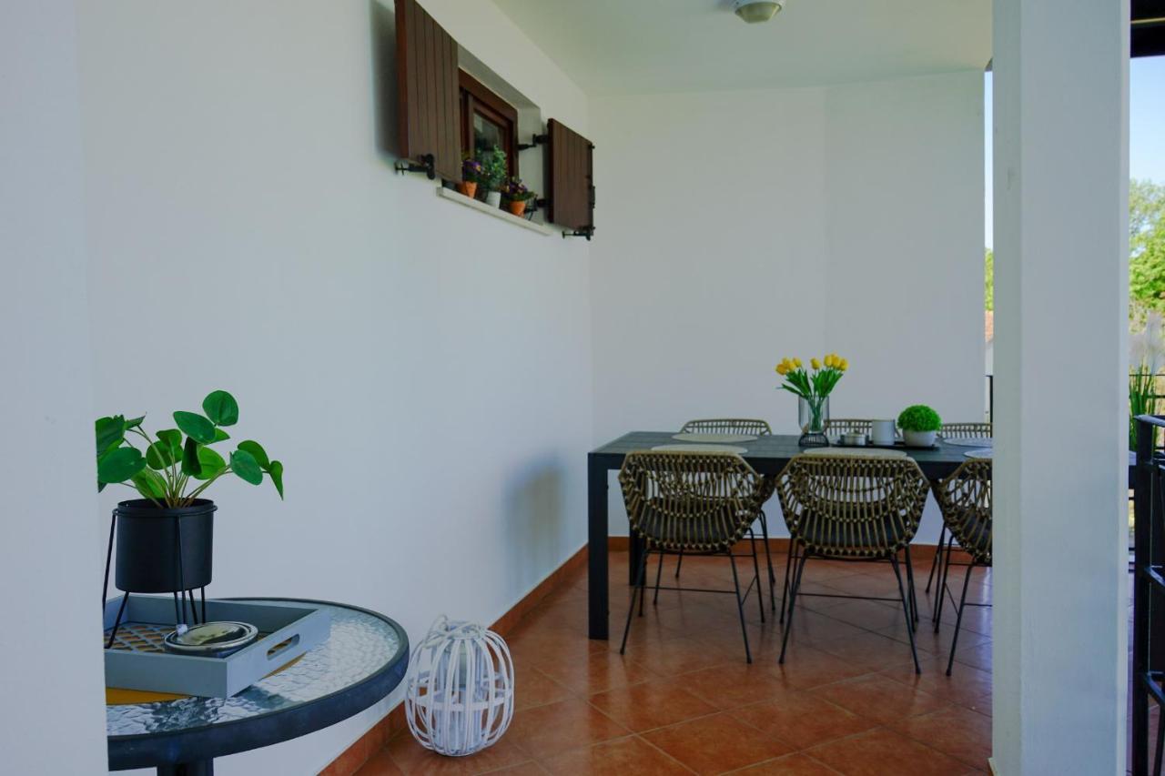 Leon With Private Pool Villa Sveti Petar u Sumi Luaran gambar